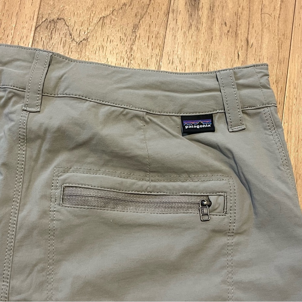 Patagonia Shorts Womens 0 Khaki Quandary Hiking Stretch Zip Pocket - Picture 3 of 5